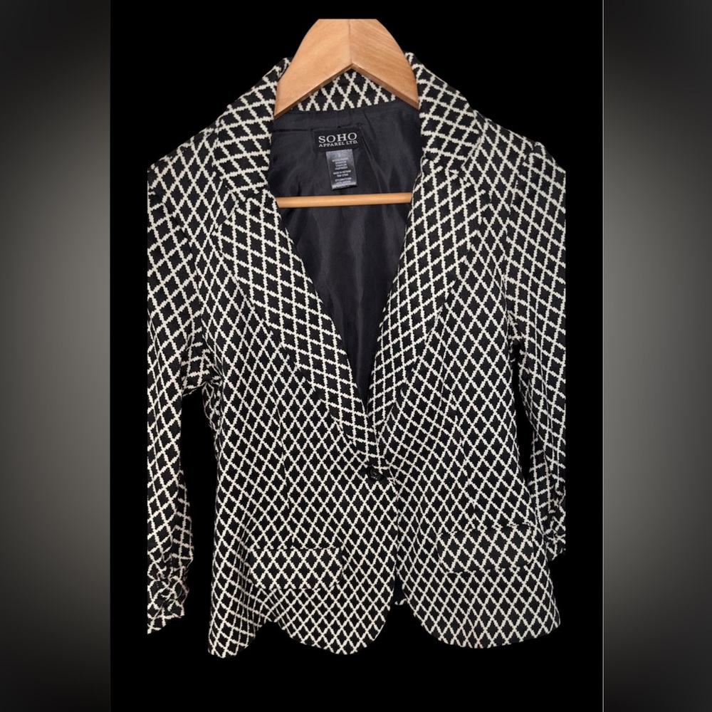 SOHO Black and White Diamond-Print Women's Blazer